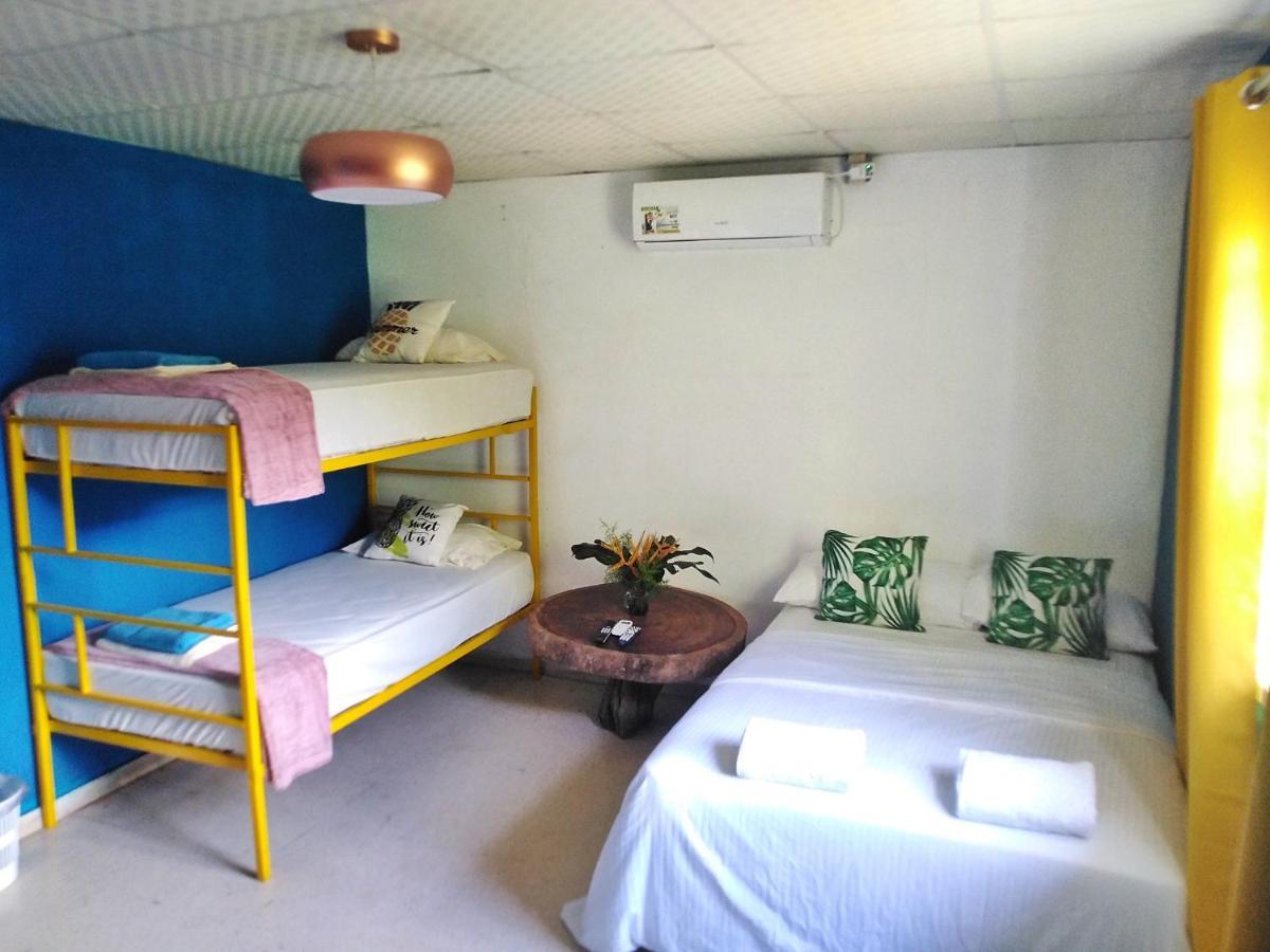 Hostal & Cafe Travelers Santiago Ngoại thất bức ảnh